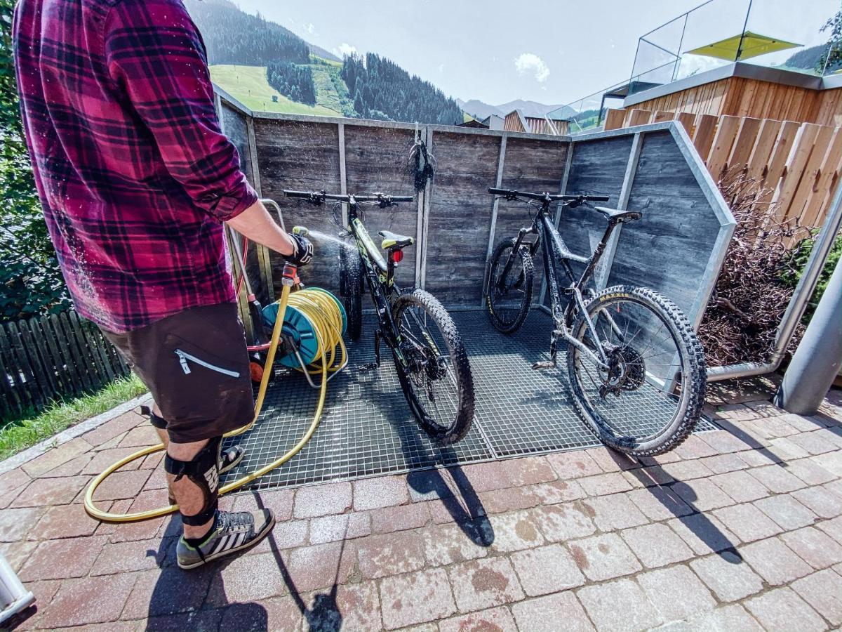 Thomsn Central Hotel & Appartements Saalbach-Hinterglemm Eksteriør bilde