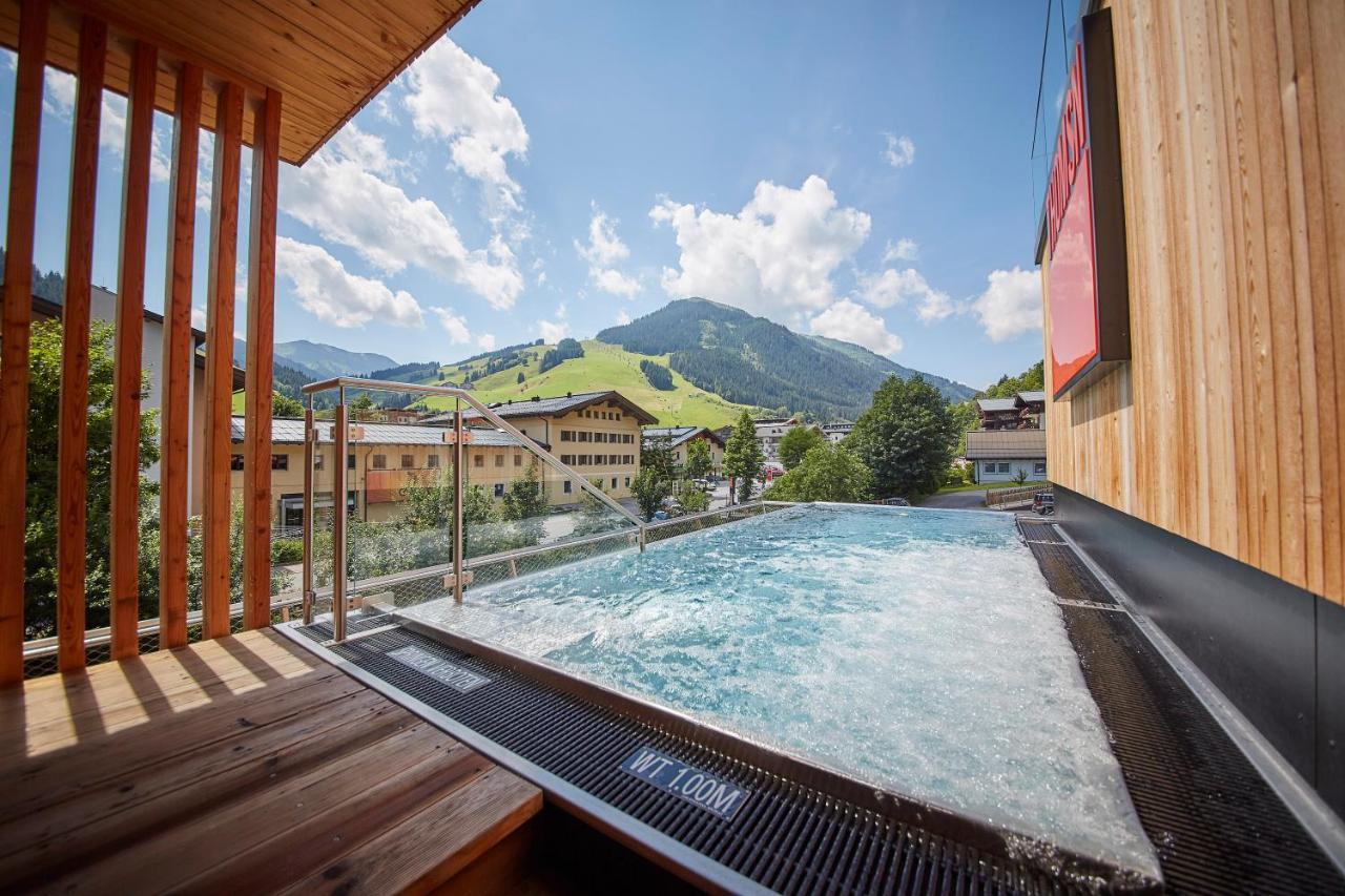 Thomsn Central Hotel & Appartements Saalbach-Hinterglemm Eksteriør bilde