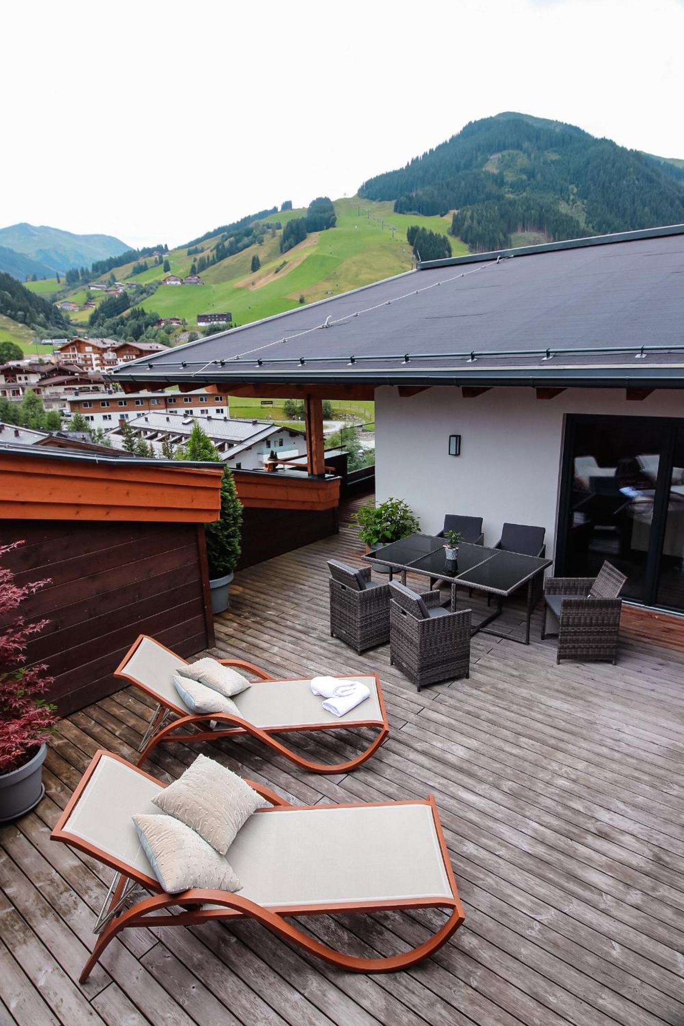 Thomsn Central Hotel & Appartements Saalbach-Hinterglemm Eksteriør bilde
