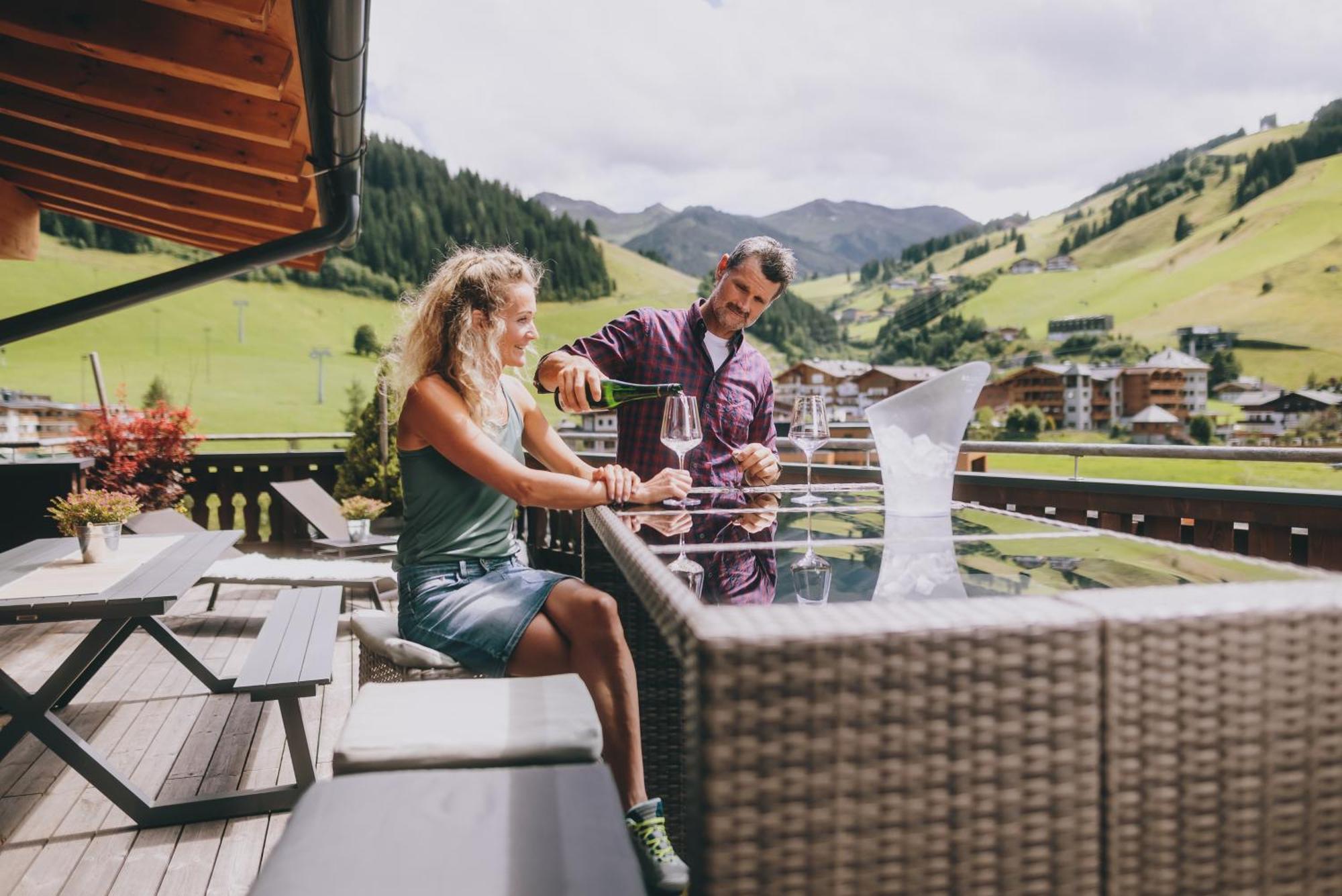 Thomsn Central Hotel & Appartements Saalbach-Hinterglemm Eksteriør bilde