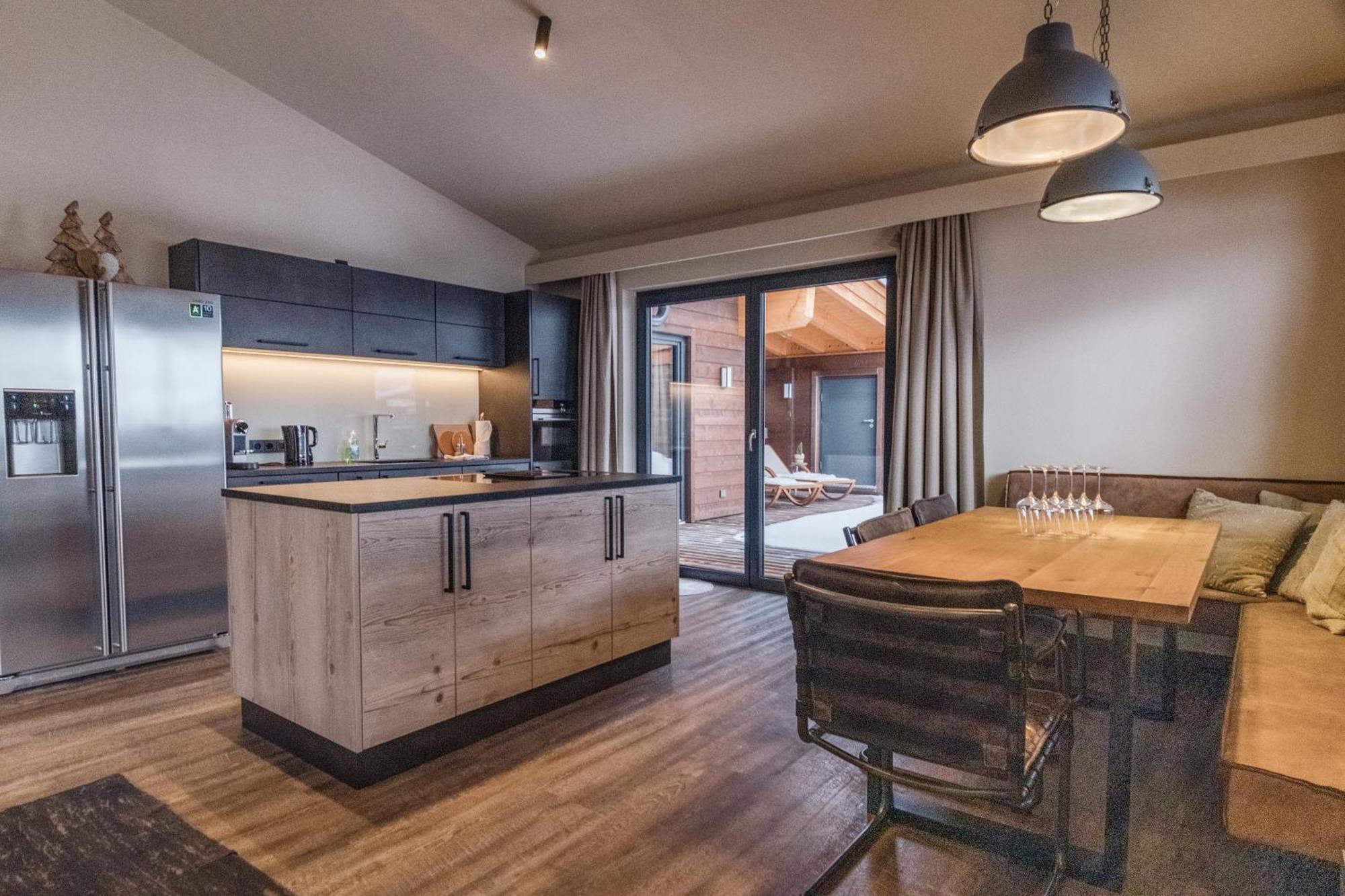 Thomsn Central Hotel & Appartements Saalbach-Hinterglemm Eksteriør bilde