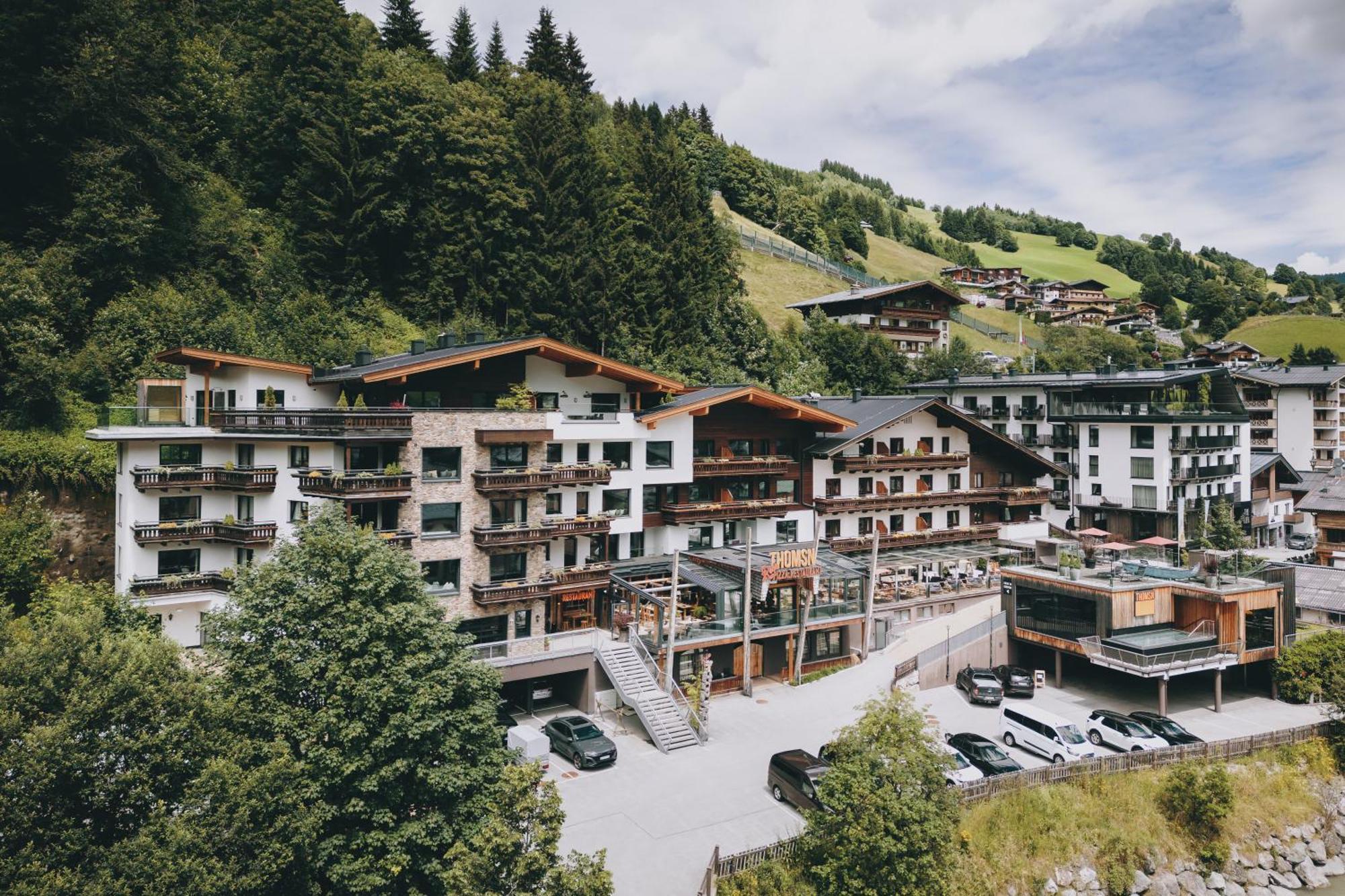Thomsn Central Hotel & Appartements Saalbach-Hinterglemm Eksteriør bilde